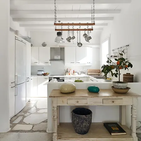 Olivine By Rocks Estates *